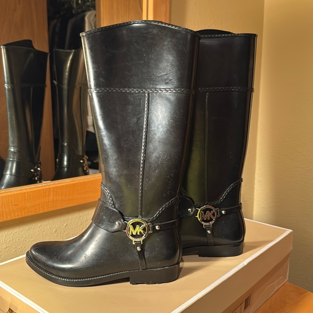 Michael Kors Tall Rubber Boots Women’s size 7